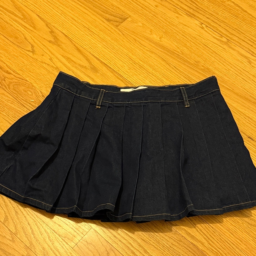 Classic Dark Blue Denim Pleated Skirt
